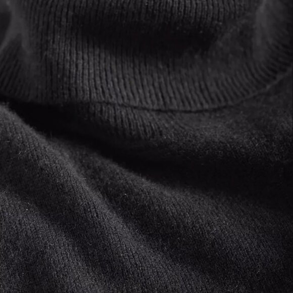 NWT Charter Club 100% Cashmere Turtleneck Sweater MSRP $159 Classic Black - Picture 4 of 5